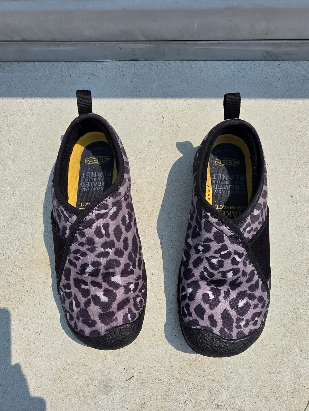 KEEN Women's Howser Wrapslip-on shoes Size 6.5